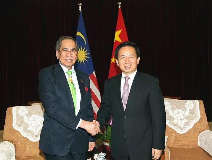 李干杰分別會見捷克副總理兼環(huán)境部部長、老撾自然資源與環(huán)境部部長、新西蘭環(huán)境兼貿(mào)易部部長
